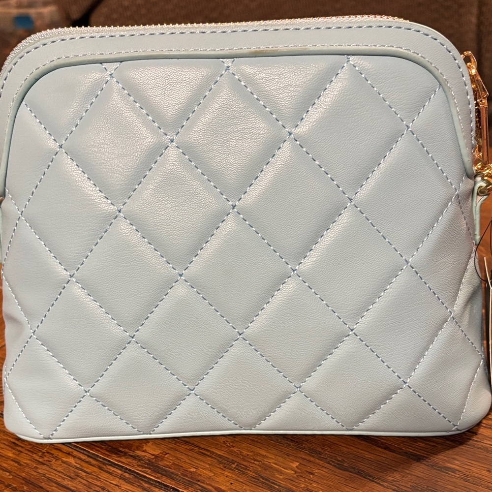 Badgley Mischka Light Blue Quilted Crossbody Bag - Picture 2 of 7